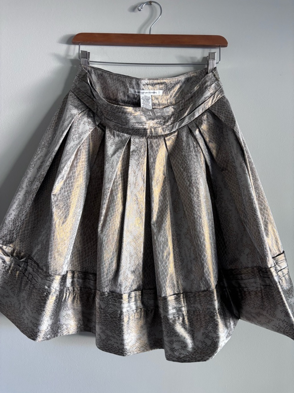 Diane Von Furstenberg Tressa Metallic Pleated Skirt